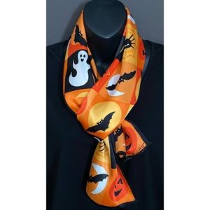 Vintage Echo Women’s Halloween Scarf